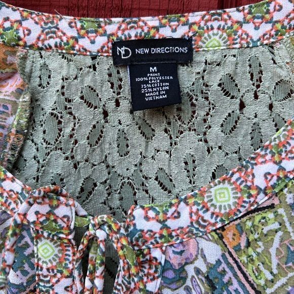 New Directions Women Blouse Top 3/4 Sleeve Tassel Tie Neckline Multicolor Medium - Picture 5 of 5